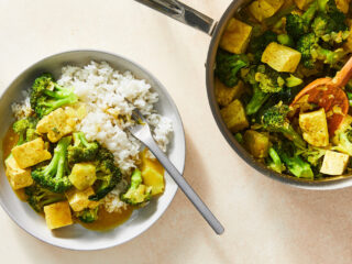 Curry de tofu con verduras