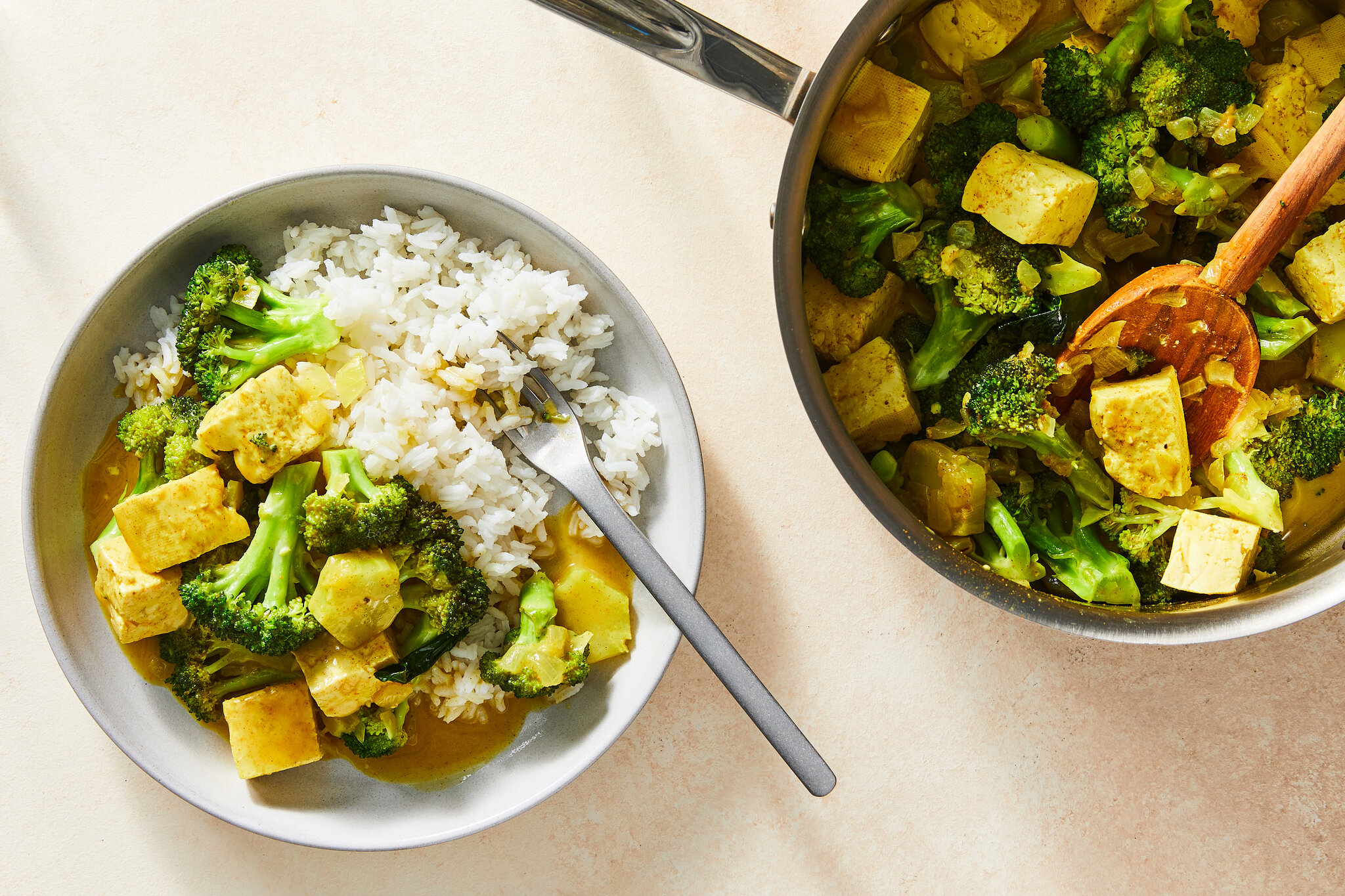 Curry de tofu con verduras